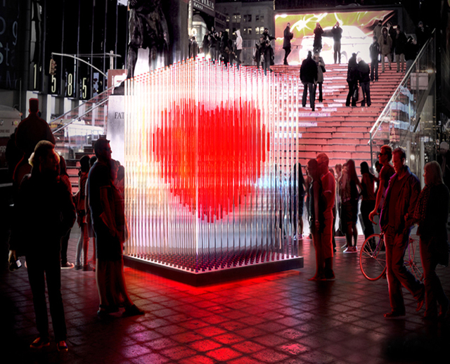 Интерактивное сердце на тайм сквер
